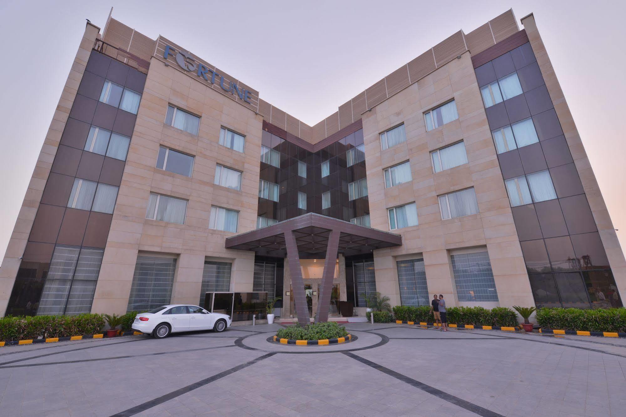Fortune Park Orange, Sidhrawali, Gurugram - Member Itc Hotels' Group Bhiwadi Eksteriør billede